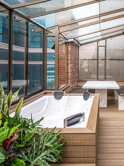 Private terrace with jacuzzi